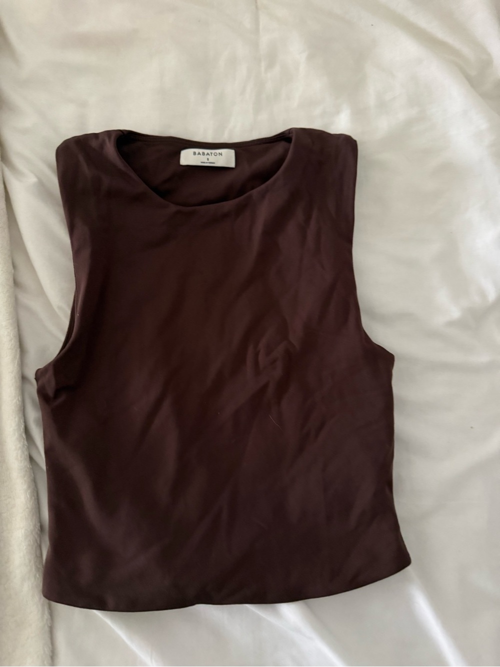 Aritizia Babaton Chocolate Brown Sleeveless Crewneck Tank